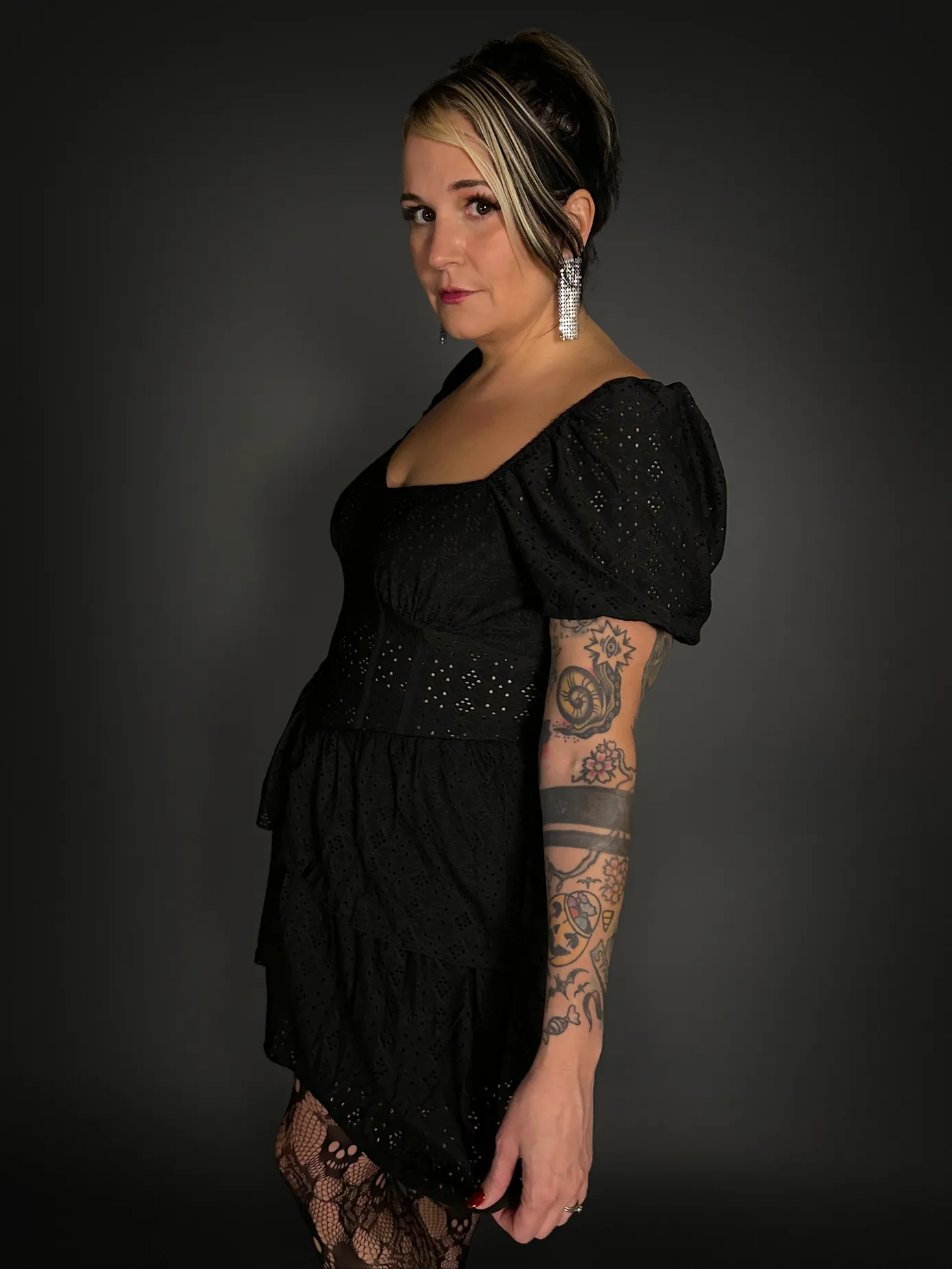 Puff Sleeve French Retro Style Goth Layered Cake Dress in Black