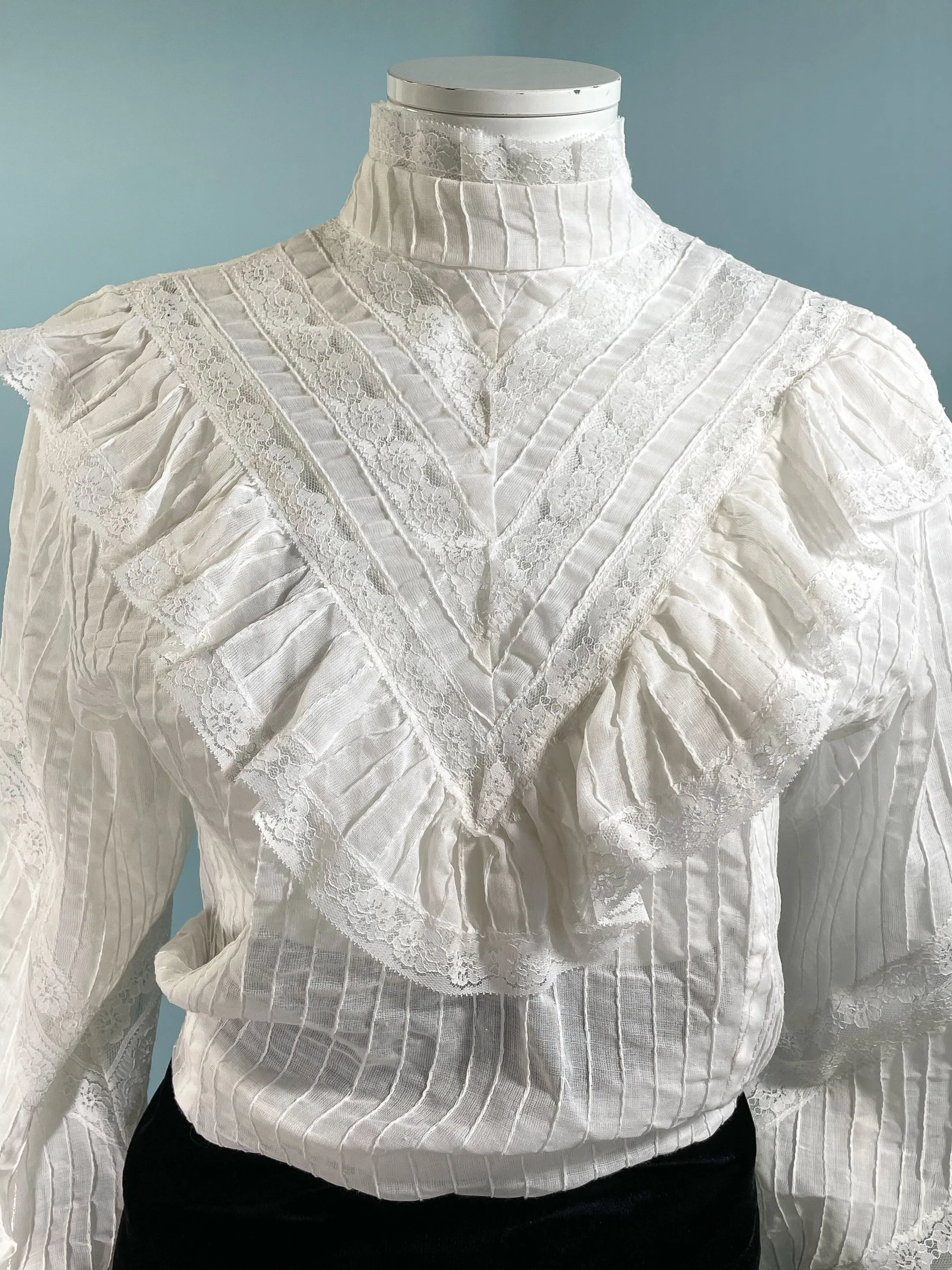 SOLD Vintage White Victorian Style Granny Ruffle Blouse, Gunne Style Prairie Top L